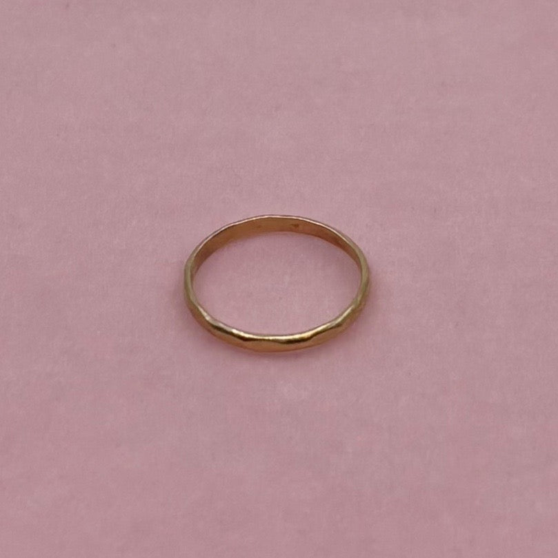 Fine Print | Gold Hammered Mini Band Ring (Vintage, Size 2.5)