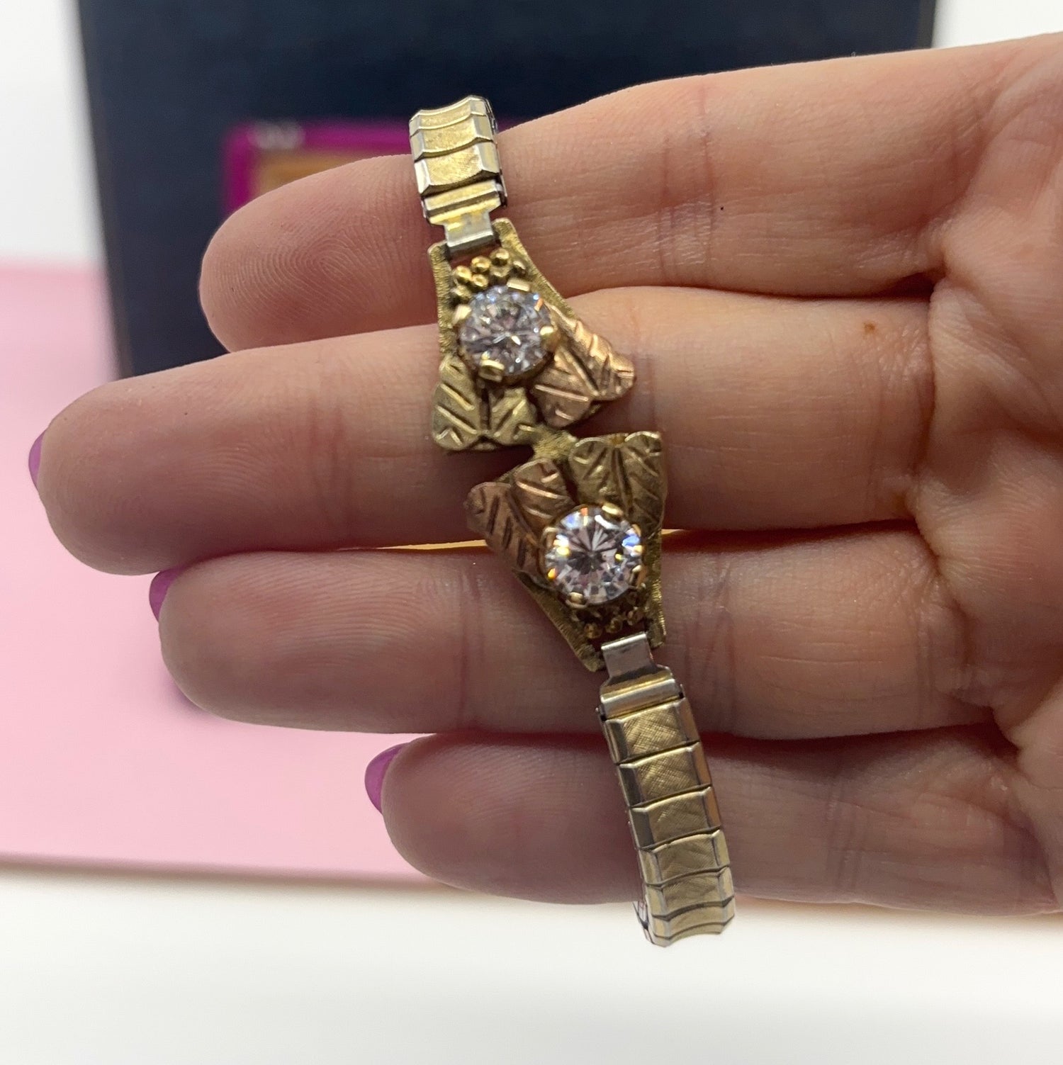 Reach | Vintage 10K Tri-Color Gold Leaf Expansion Bracelet