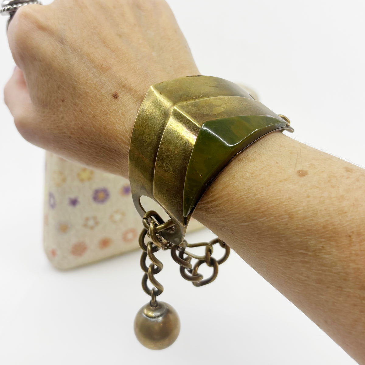 Setback | 1930s–40s Retro Moderne Brass + Bakelite Modernist Bracelet